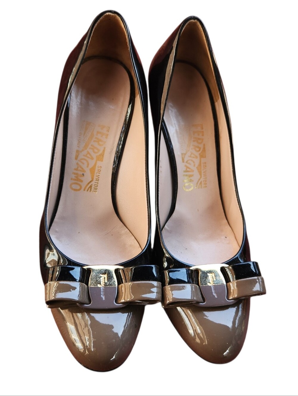 Salvatore Ferragamo Brown Patent Leather Bow Pumps - Picture 2 of 8